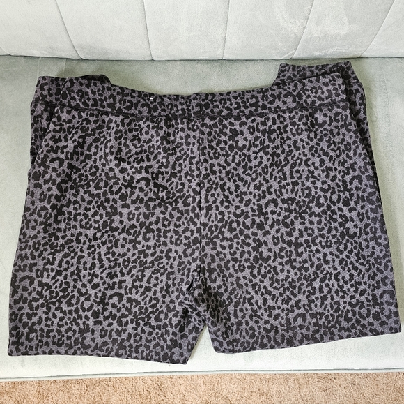 Everlast Gray Cheetah Print Jogger Sweat Pants Women's Size XL - Picture 9 of 10